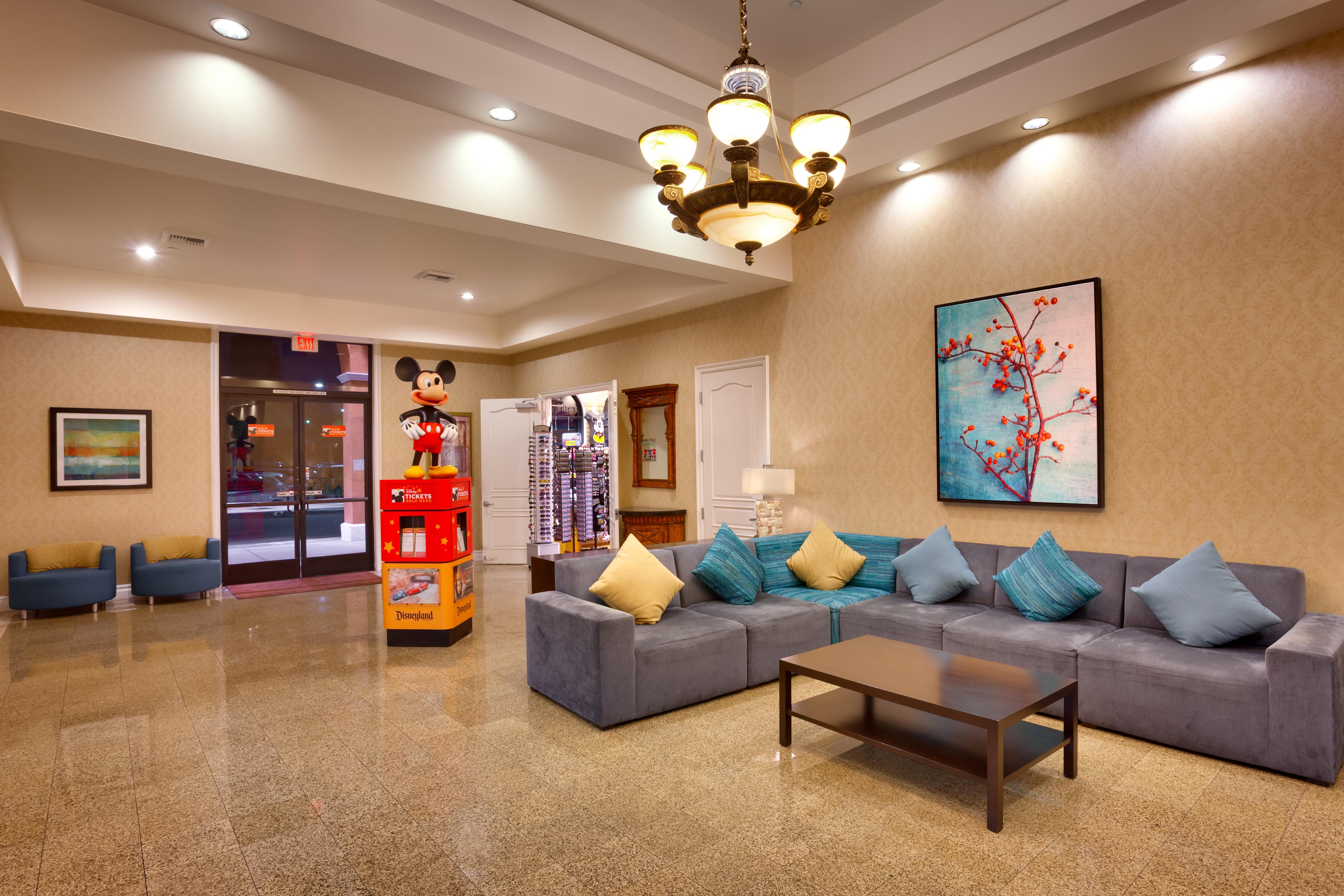 Cortona Inn And Suites Anaheim Resort Exterior photo