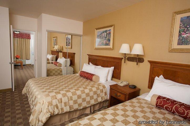 Cortona Inn And Suites Anaheim Resort Exterior photo