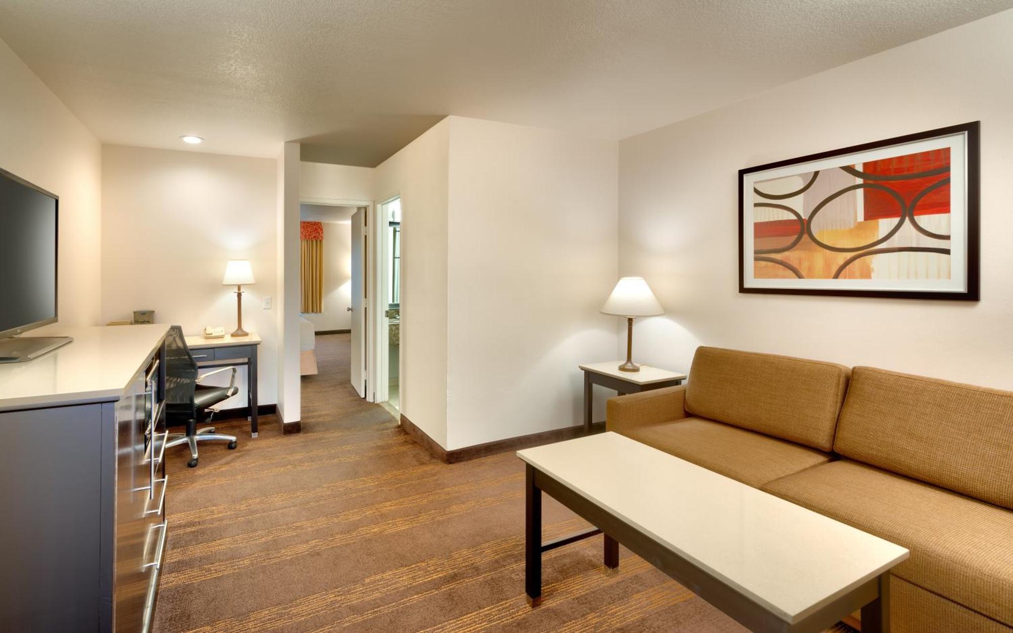 Cortona Inn And Suites Anaheim Resort Exterior photo